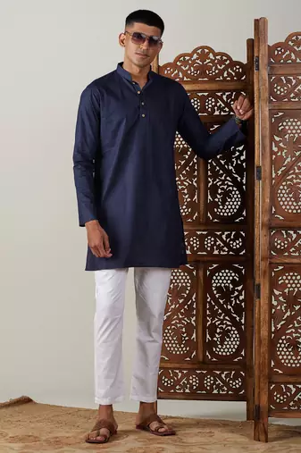 Men'S Navy Blue And White Cotton Blend Kurta Pyjama Set