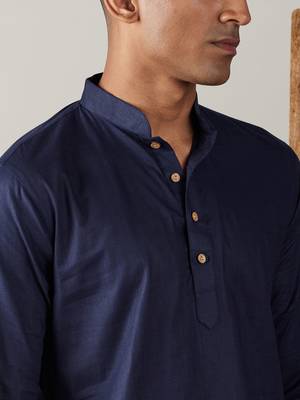 Men'S Navy Blue And White Cotton Blend Kurta Pyjama Set 4