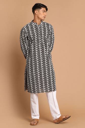 Men'S Black And White Pure Cotton Kurta Pyjama Set
