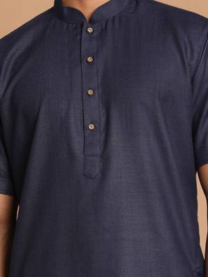 Men'S Navy Blue And White Cotton Blend Kurta Pyjama Set 4