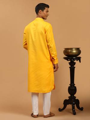 Men'S Yellow Cotton Blend Kurta & Pyjama Set 3
