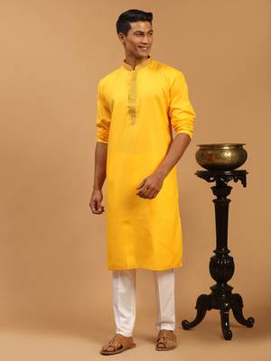 Men'S Yellow Cotton Blend Kurta & Pyjama Set 2