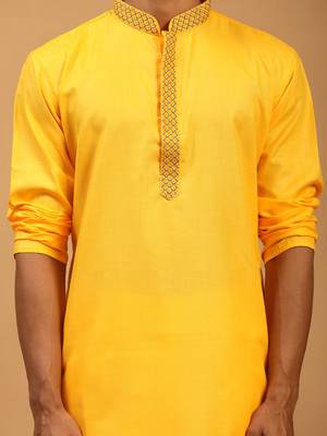 Men'S Yellow Cotton Blend Kurta & Pyjama Set 4