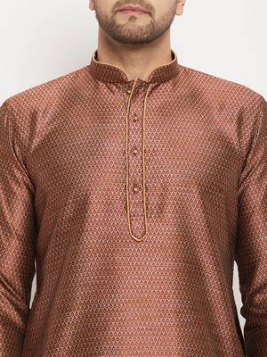 Maroon And Rose Gold Silk Blend Kurta Pyjama Set 4