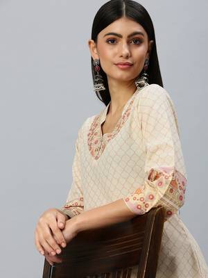 women's v-neck floral foil print cream straight kurta and trouser 3