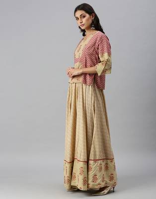 women's round neck chevron foil print beige straight top and skirt with dupatta 3