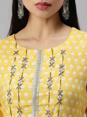 women's round neck floral yellow straight kurta and trouser with dupatta 5