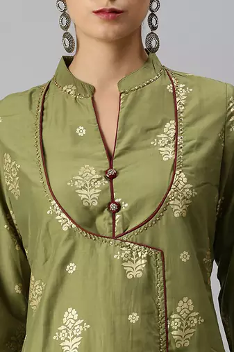 women's mandarin collar ethnic motifs sequinned olive a-line kurta and skirt