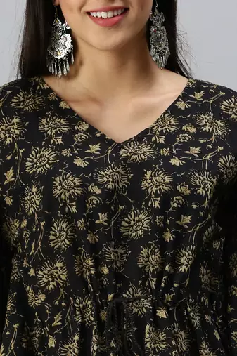 women's v-neck floral black kaftan kurti and trouser