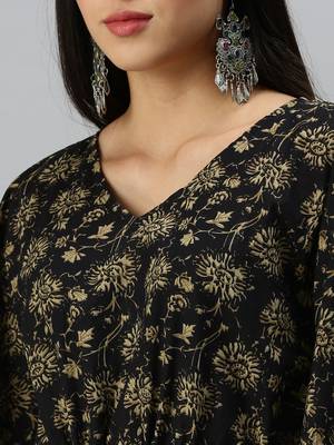 women's v-neck floral black kaftan kurti and trouser 5