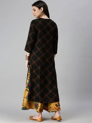 women's round neck bandhani black straight kurta and palazzos 3