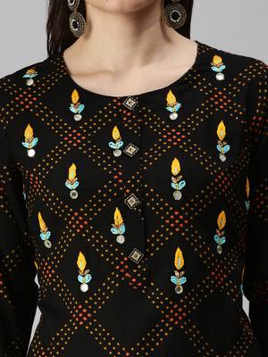 women's round neck bandhani black straight kurta and palazzos 4