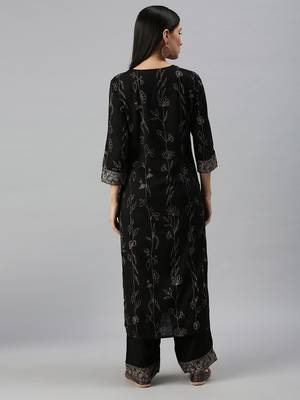 women's round neck floral foil print black straight kurta and trouser 2
