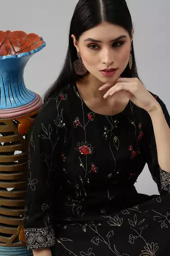 women's round neck floral foil print black straight kurta and trouser