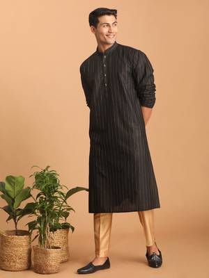 Men'S Maroon And Rose Gold Cotton Blend Kurta Pyjama Set 2