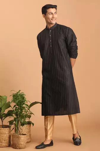 Men'S Maroon And Rose Gold Cotton Blend Kurta Pyjama Set