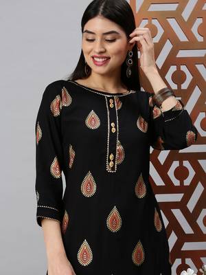 women's mandarin collar ethnic motifs foil print black straight kurta and palazzos 1