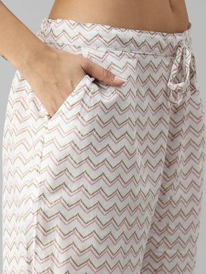 women's mandarin collar chevron foil print mauve straight kurta and trouser 5