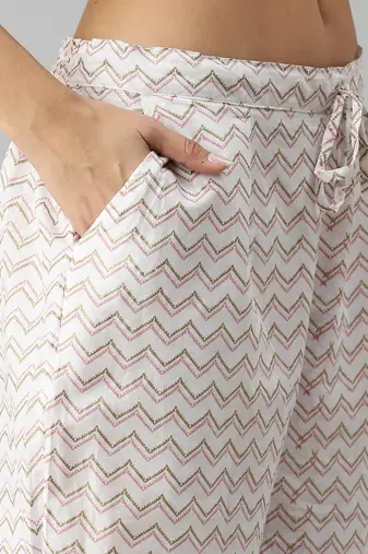 women's mandarin collar chevron foil print mauve straight kurta and trouser