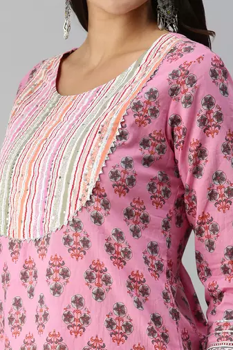 women's round neck striped block print pink straight kurta and trouser