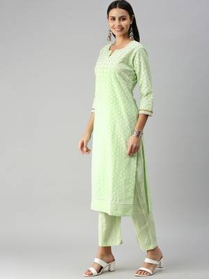 women's round neck floral green straight kurta and palazzos with dupatta 2