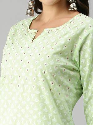 women's round neck floral green straight kurta and palazzos with dupatta 4