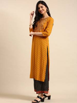 women's round neck striped foil print mustard straight kurta and palazzos with dupatta 2