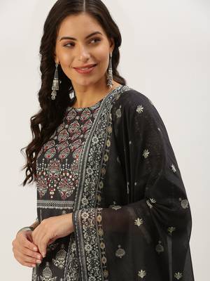 women's round neck ethnic motifs block print grey straight kurta and trouser with dupatta 1
