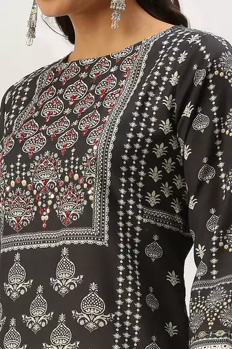 women's round neck ethnic motifs block print grey straight kurta and trouser with dupatta