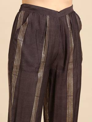 women's round neck checked foil print grey straight kurta and trouser 5