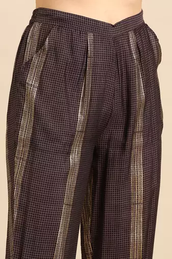 women's round neck checked foil print grey straight kurta and trouser