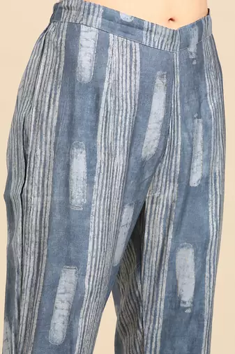 women's round neck solid foil print blue straight kurta and trouser with dupatta