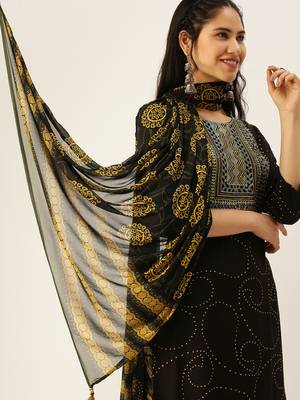 women's round neck geometric black straight kurta and trouser with dupatta 1