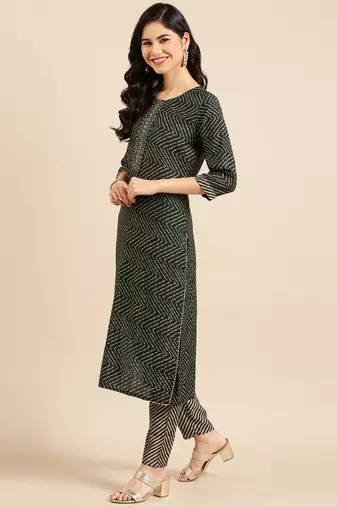 women's round neck bandhani foil print green straight kurta and trouser
