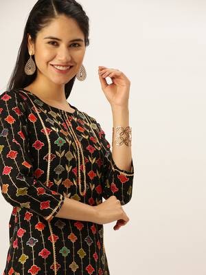 women's round neck solid black straight kurta and palazzos 1