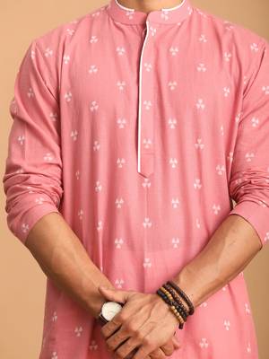 Pink And White Cotton Kurta And Pyjama Set 4