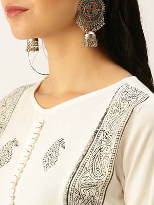 women's round neck ethnic motifs block print white straight kurta and skirt 5