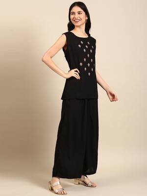 Showoff women's round neck ethnic motifs khaki anarkali kurta and palazzos 3