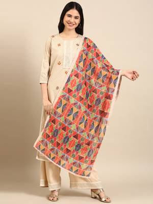 women's round neck geometric foil print cream straight kurta and palazzos with dupatta 4
