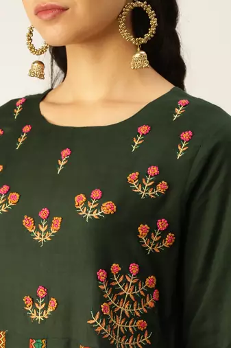 women's round neck solid foil print green a-line kurta and trouser with dupatta