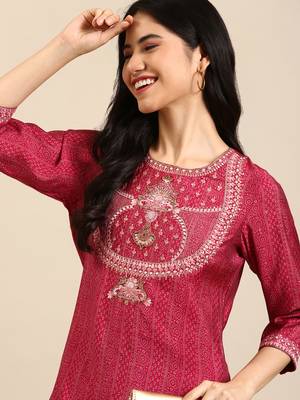 women's round neck ethnic motifs ajrakh pink straight kurta and trouser 1