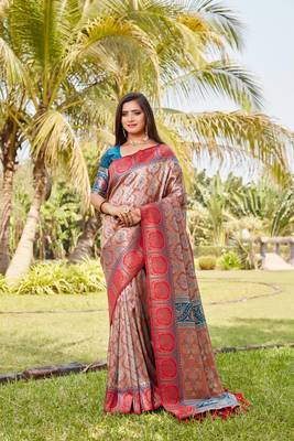 Boutique collection kanjivaram soft silk saree with unstitched blouse 4