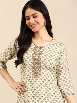 women's round neck ethnic motifs block print green straight kurta and trouser 1