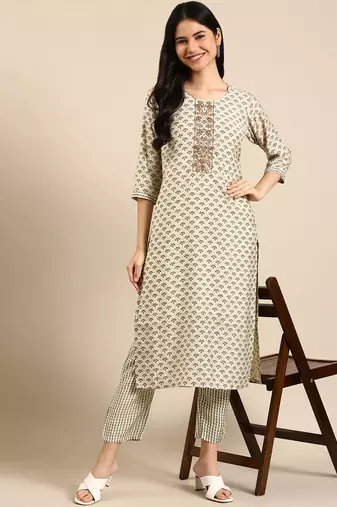 women's round neck ethnic motifs block print green straight kurta and trouser