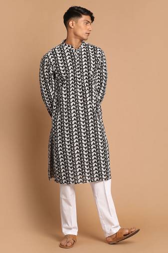 Men'S Black And White Pure Cotton Kurta Pyjama Set