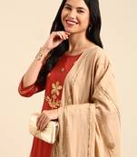 women's scoop neck solid rust straight kurta and skirt with dupatta