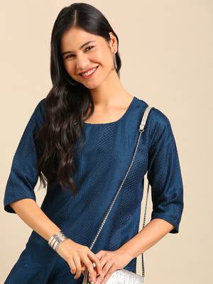 Showoff women's scoop neck solid teal straight kurta and trouser 1