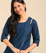 Showoff women's scoop neck solid teal straight kurta and trouser