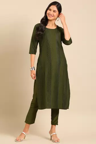 women's scoop neck solid olive straight kurta and trouser