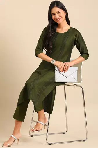 women's scoop neck solid olive straight kurta and trouser